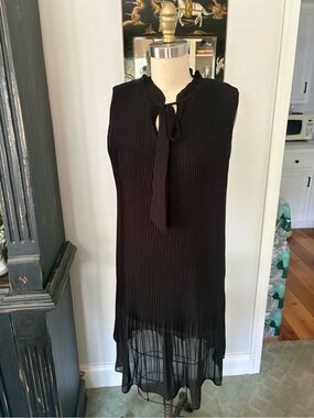 DKNY black pleated dress Sz 6